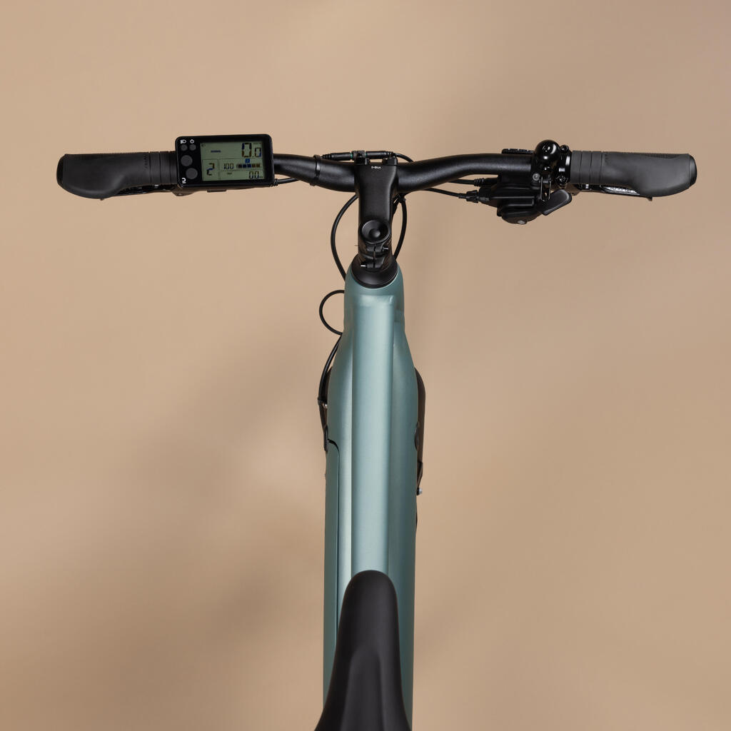 Mestský elektrický bicykel 500 na dlhé vzdialenosti so zníženým rámom