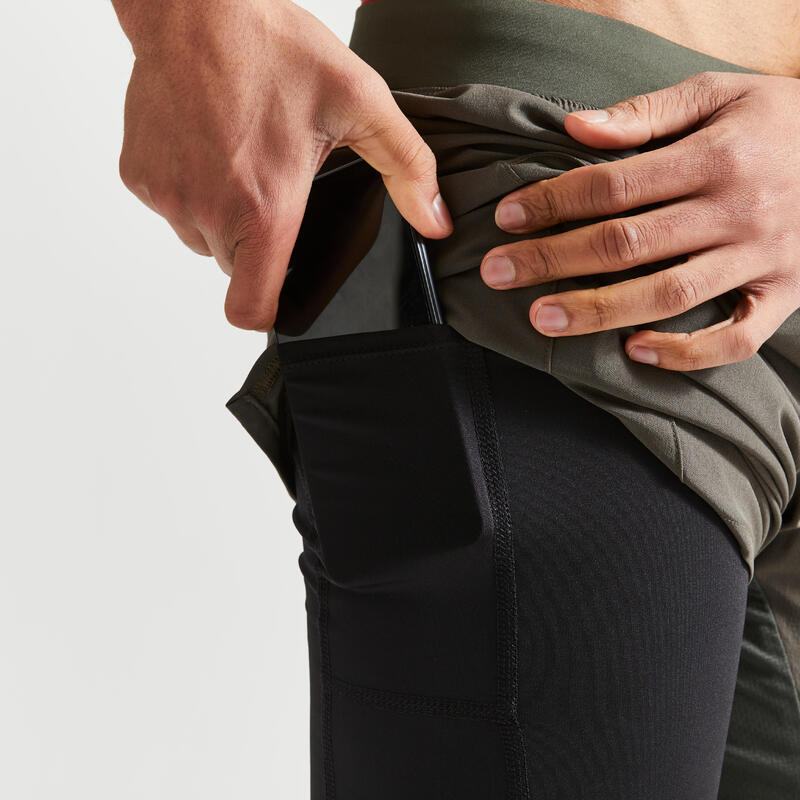 Ademende 2-in-1-fitness short voor heren zakken met rits kaki