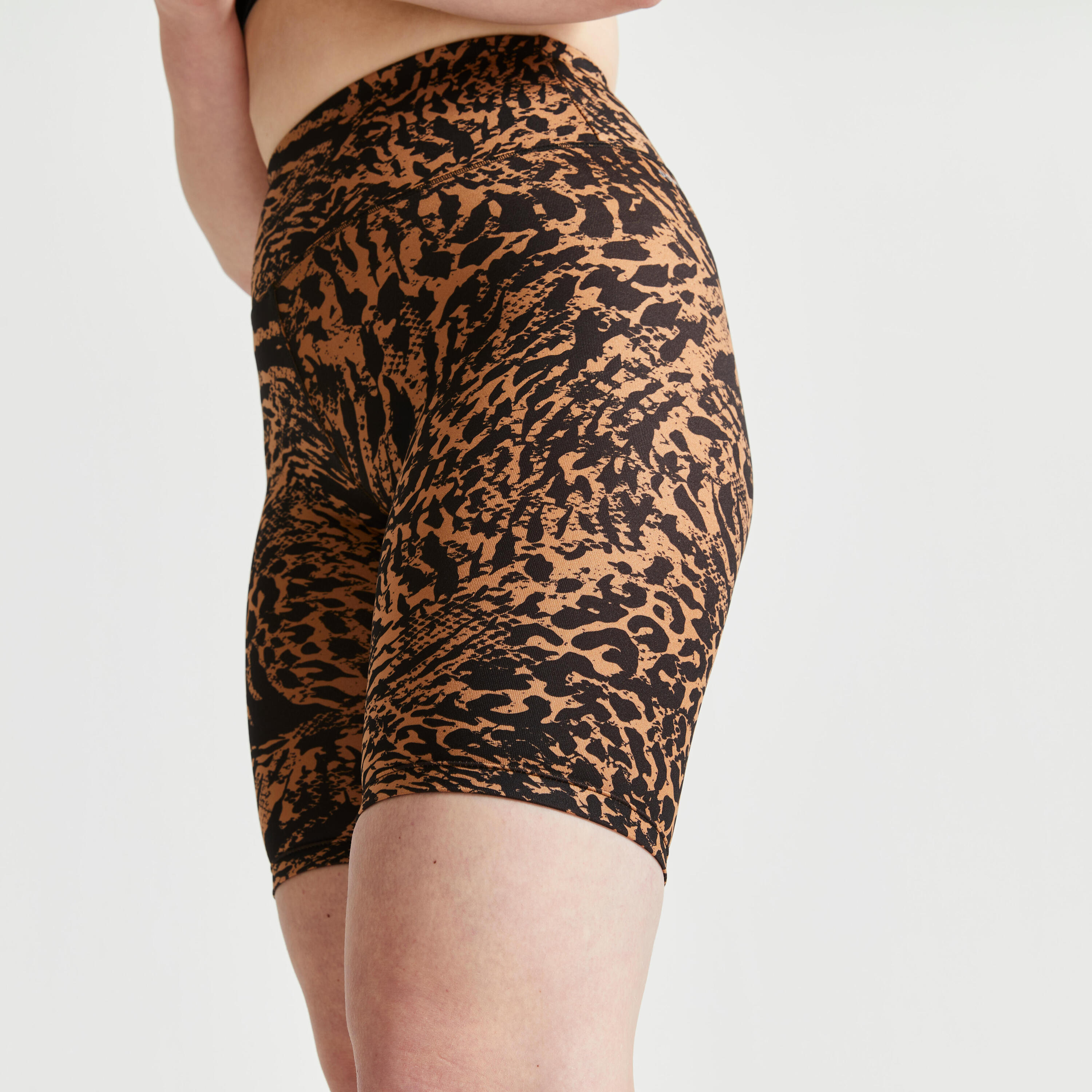 Women's High-Waisted Cardio Fitness Cycling Shorts - Leopard Print 4/4
