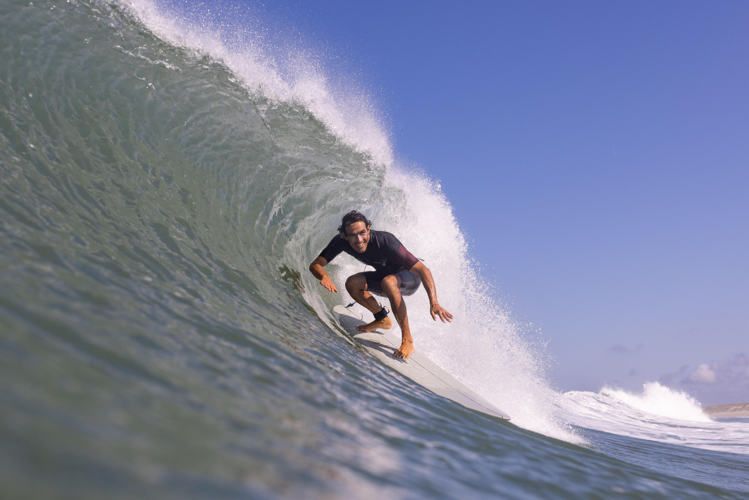 Surfboard 500 Hybrid 8' Lieferung mit drei Finnen  24/28