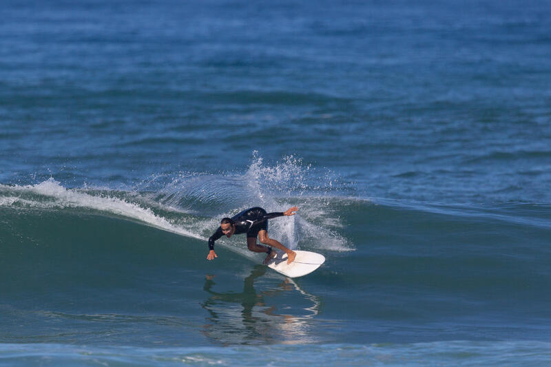 Neopreno corto surf / shorty Hombre agua cálida 1,5mm manga larga 900 negro