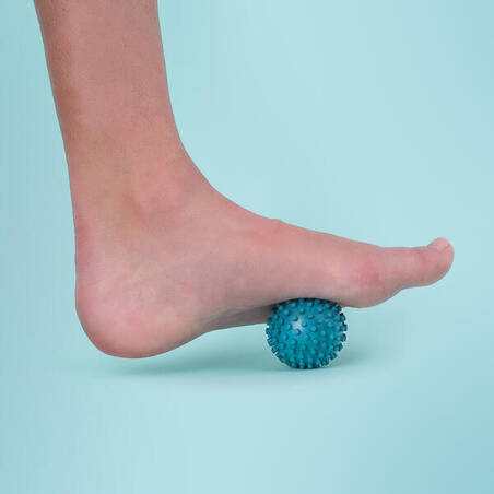 Acupressure massage ball