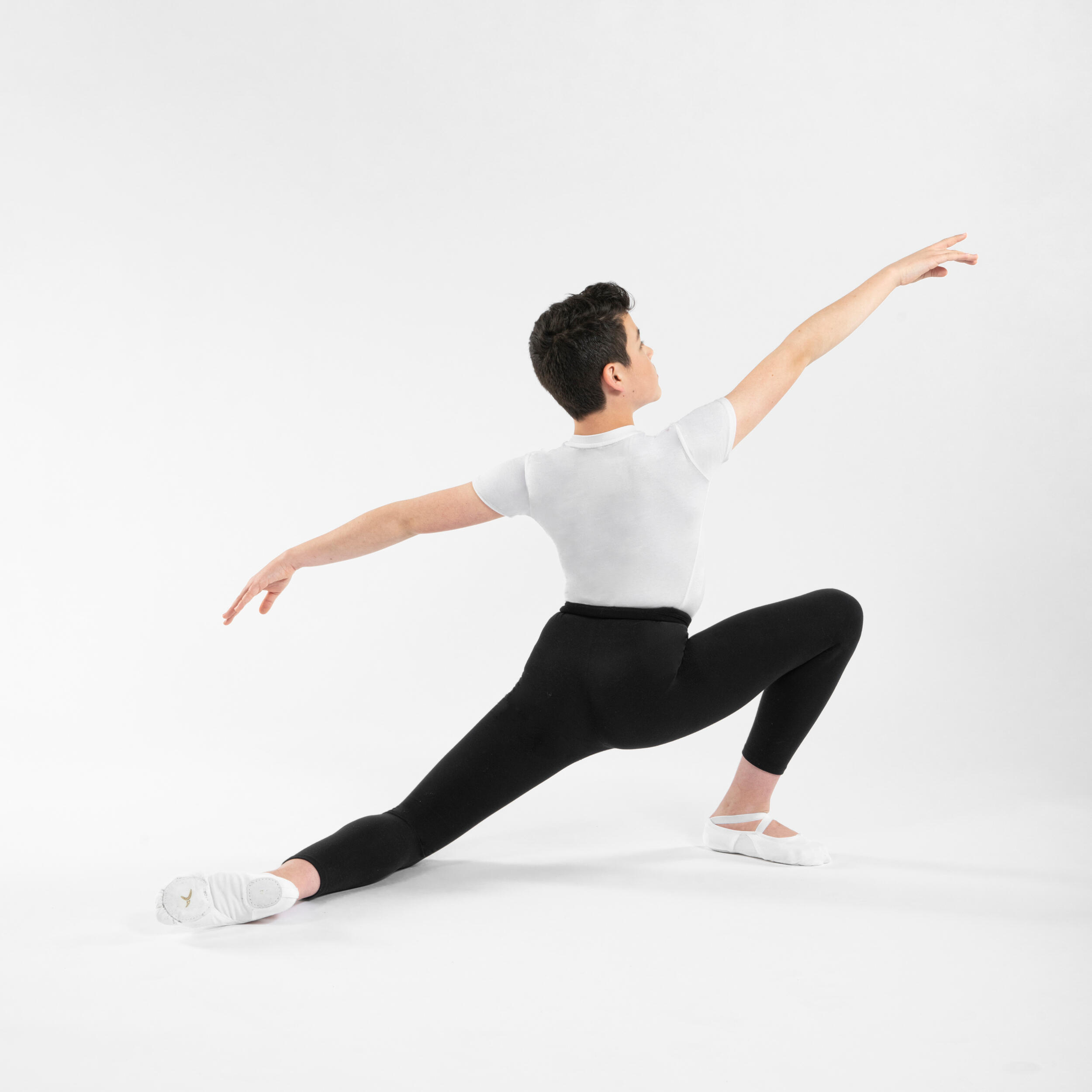 Boy's short-sleeved white ballet t-shirt