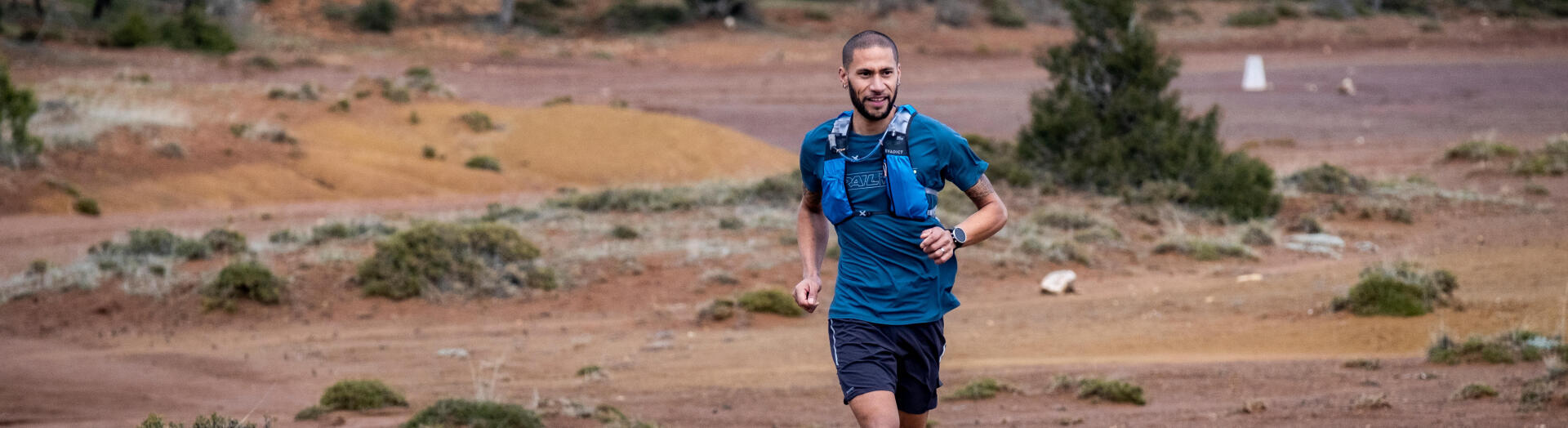 ¿CÓMO EQUIPARSE PARA SALIR A CORRER EN MONTAÑA?