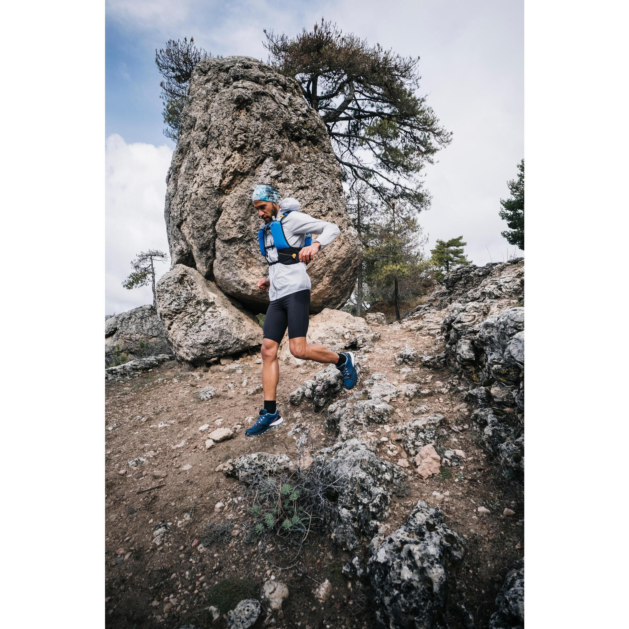 PANTALONCINI DA TRAIL RUNNING EMBOSS DA UOMO NERO BRONZO