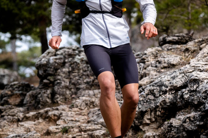 Chaqueta cortavientos Trail running Hombre gris