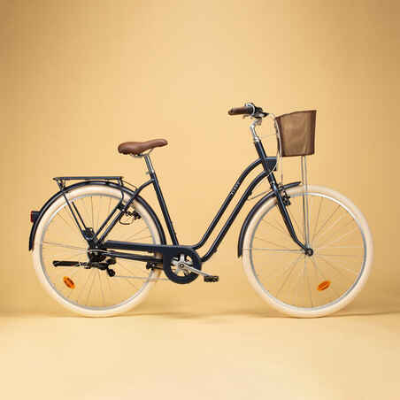 Fully-equipped, 6-speed low frame city bike, blue