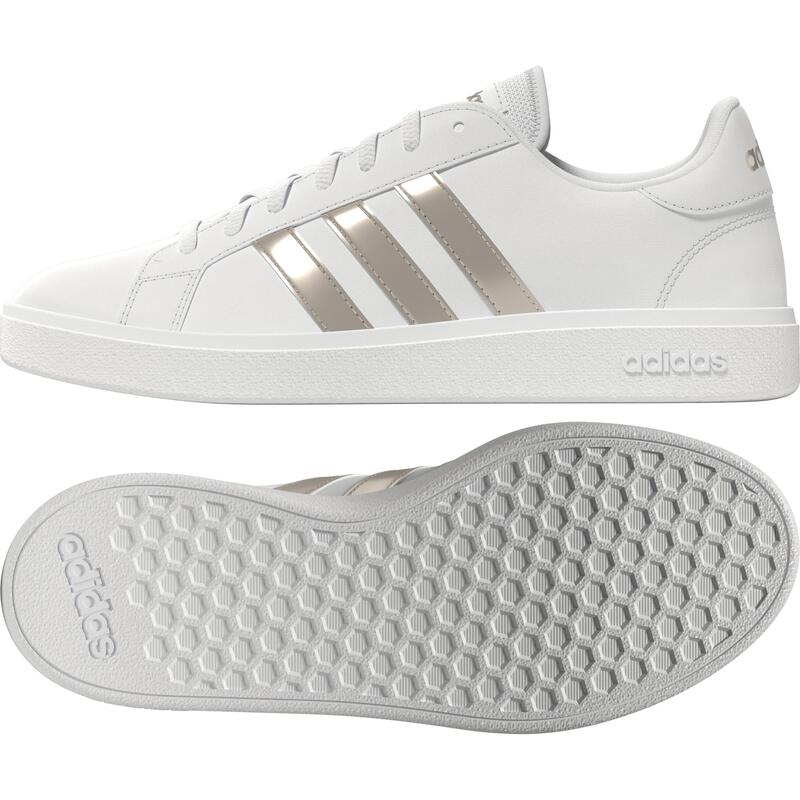 SNEAKERS VOOR SPORTIEF WANDELEN DAMES COURT BASE WIT ZILVER