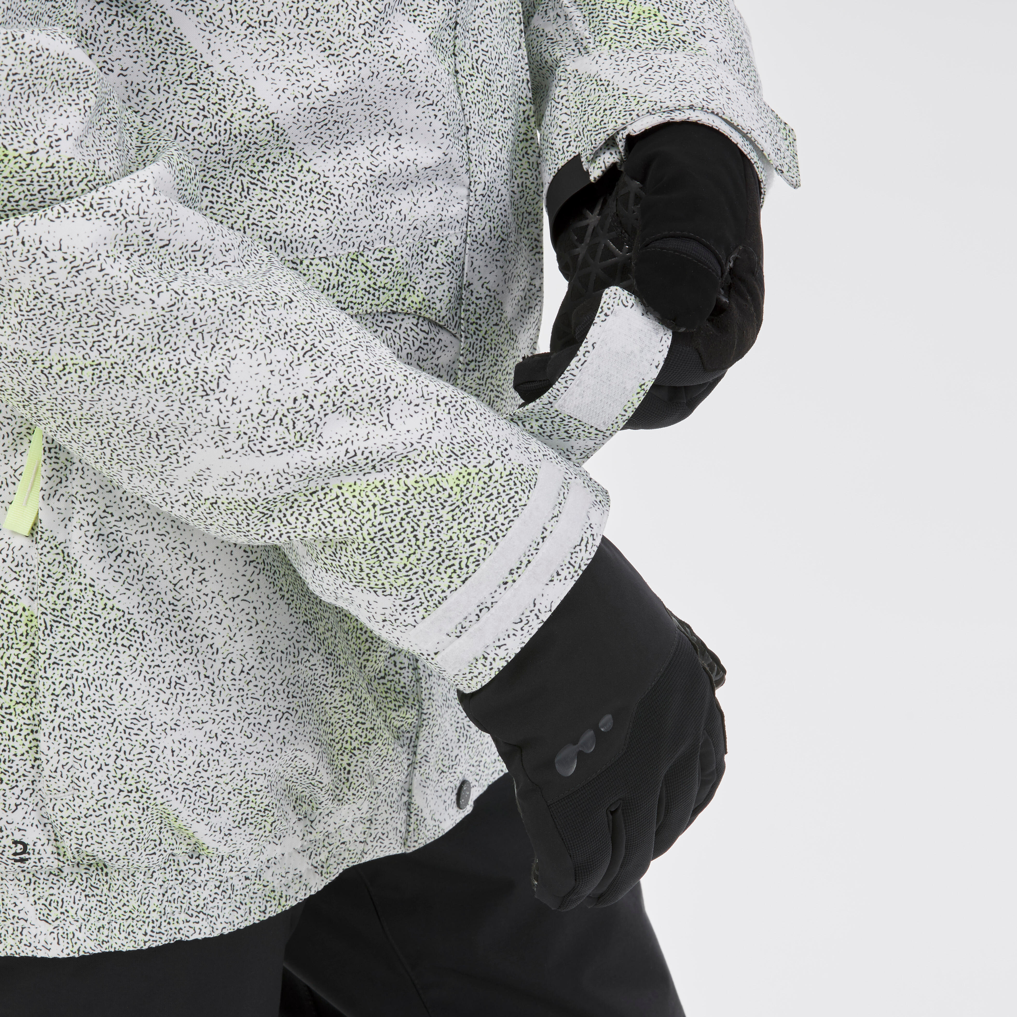 Black and white womens snowboard jacket hotsell
