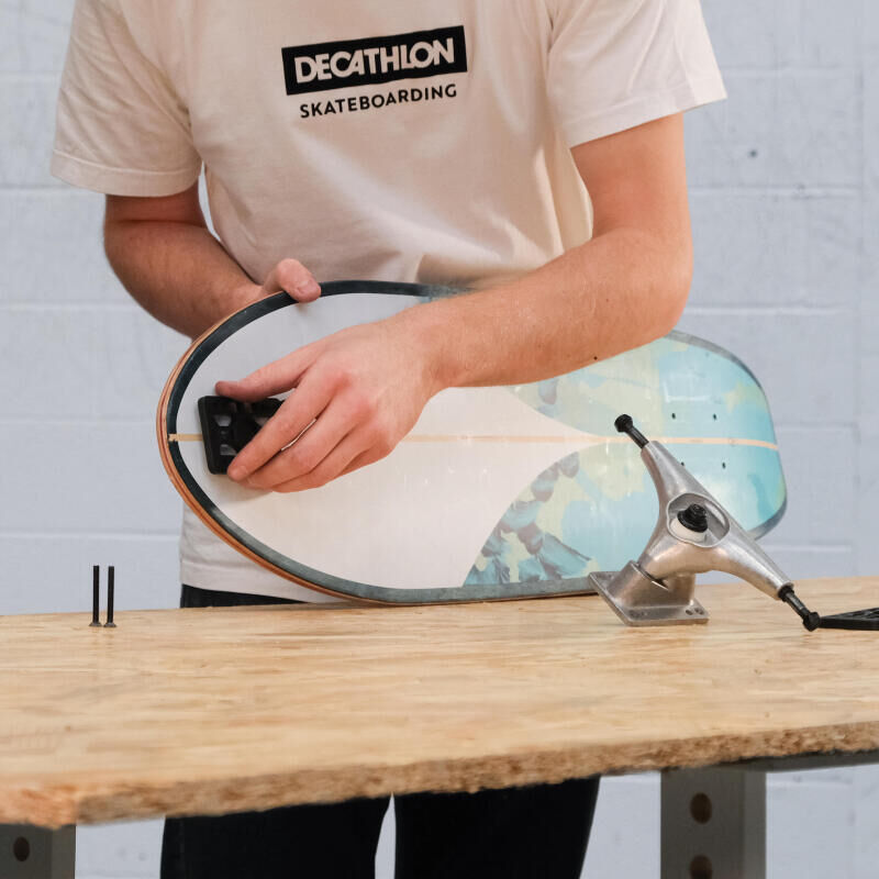 Comment monter des trucks de surfskate ?