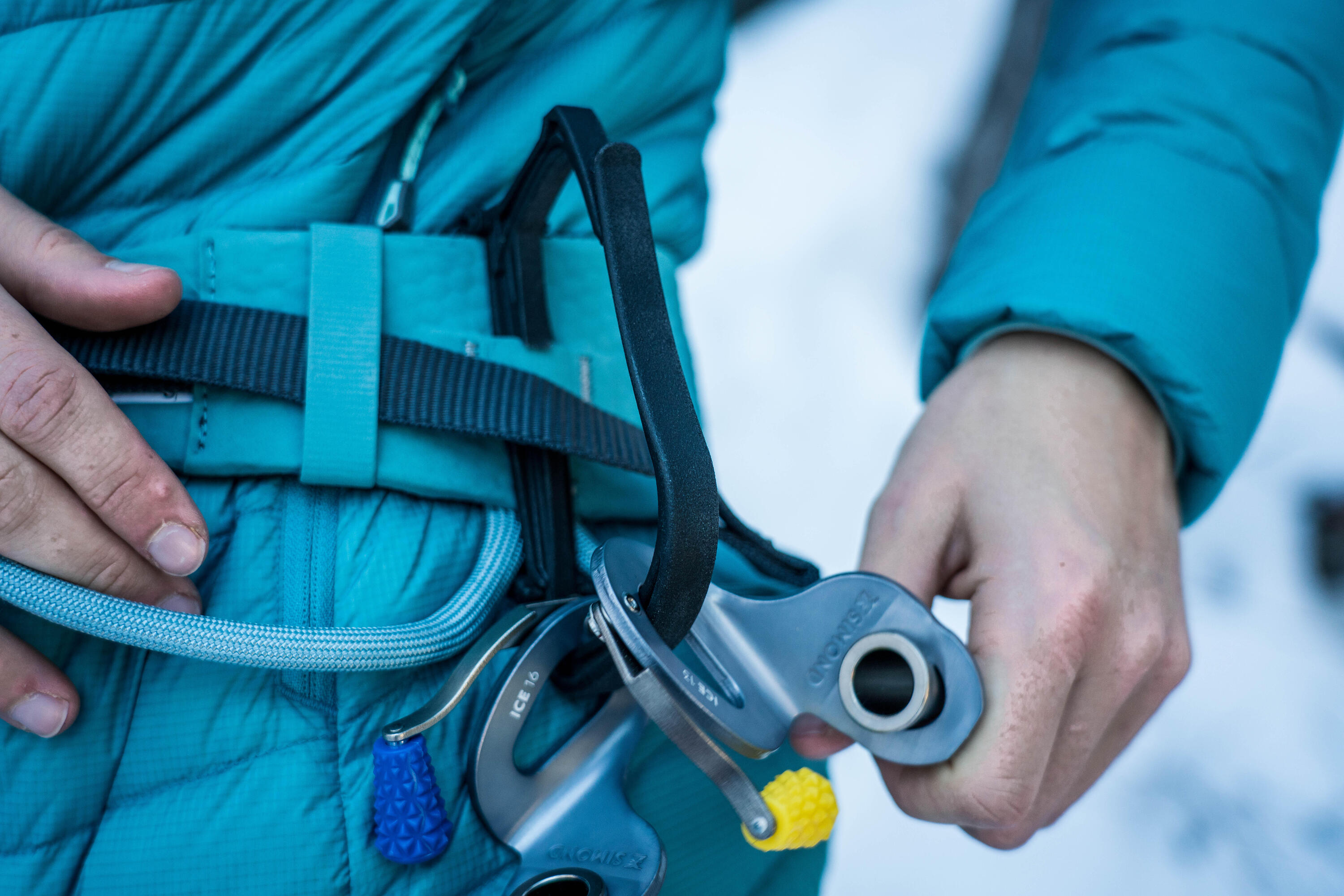 Portamaterial alpinismo y escalada innovador, Rack ICE 10/11