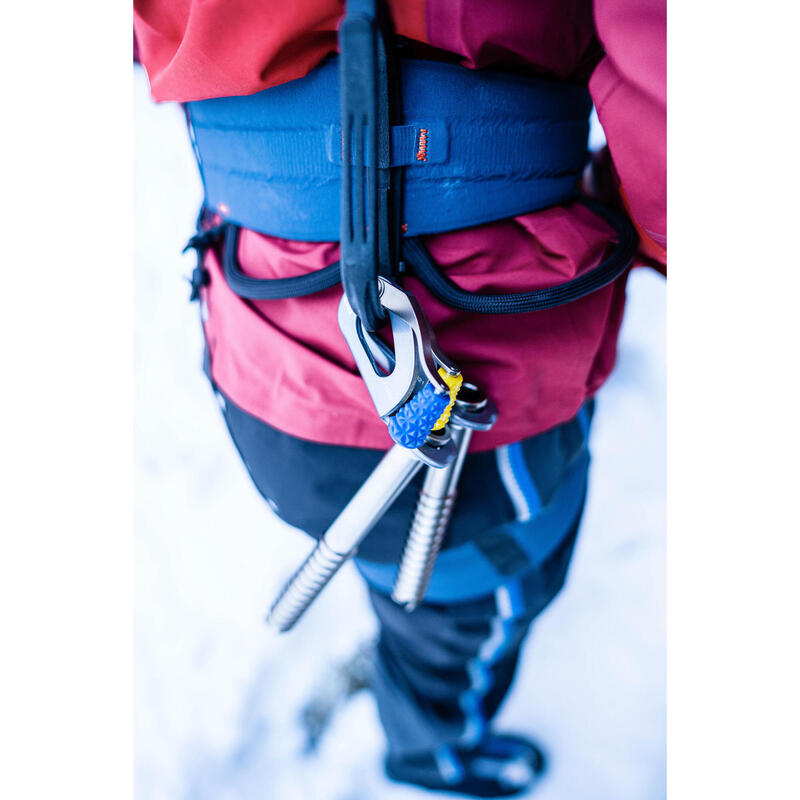 Suport inovator pentru echipament de escaladă și alpinism Rack ICE