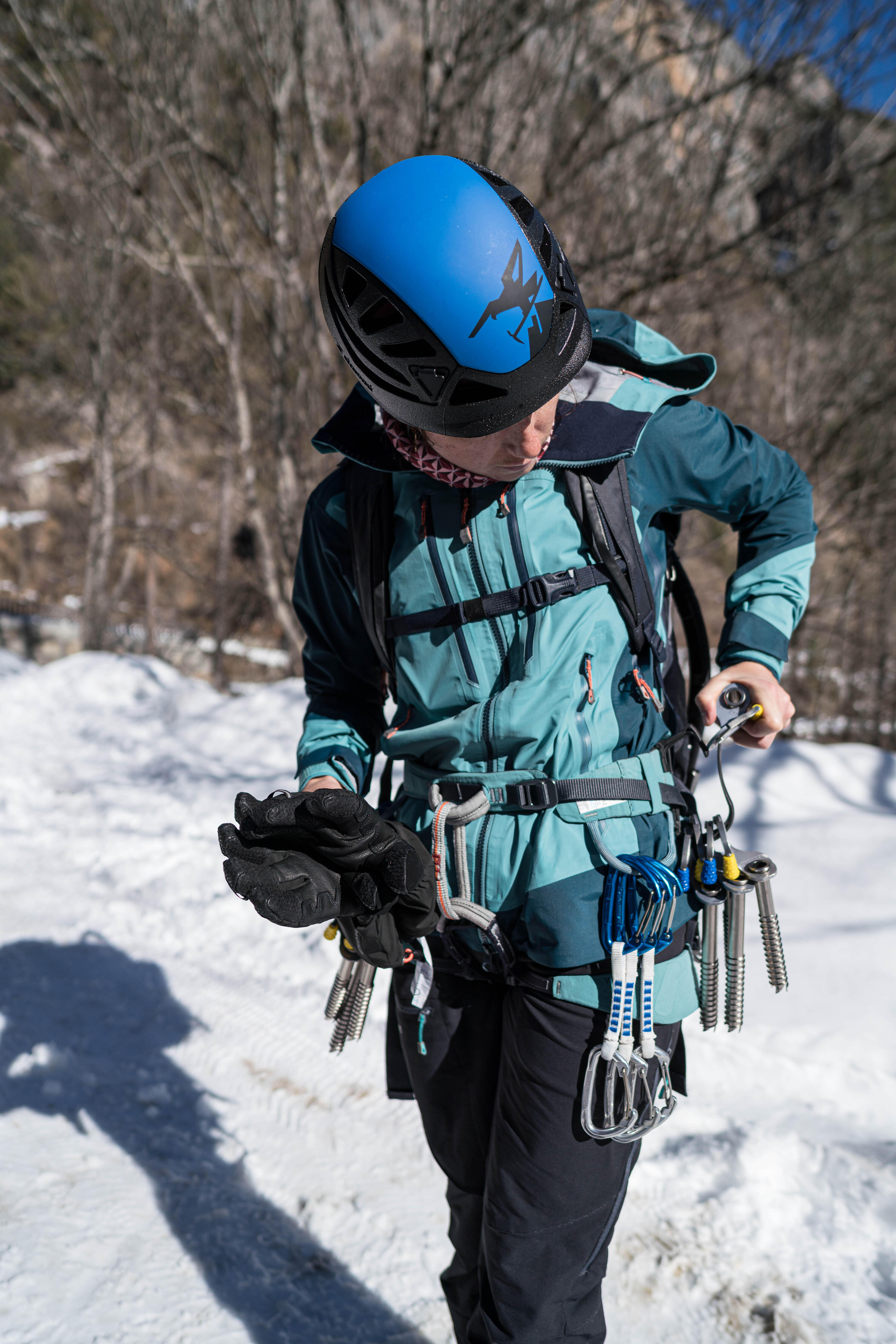 Women’s waterproof durable mountaineering jacket, green 3/16
