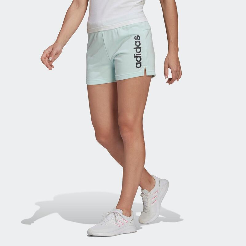 camioneta Napier reserva Short pantalón corto fitness Mujer Adidas Linear verde | Decathlon