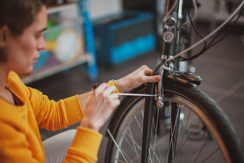 How to Adjust Bike Brakes