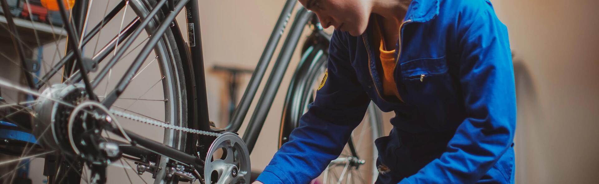 Como afinar o desviador de uma bicicleta?