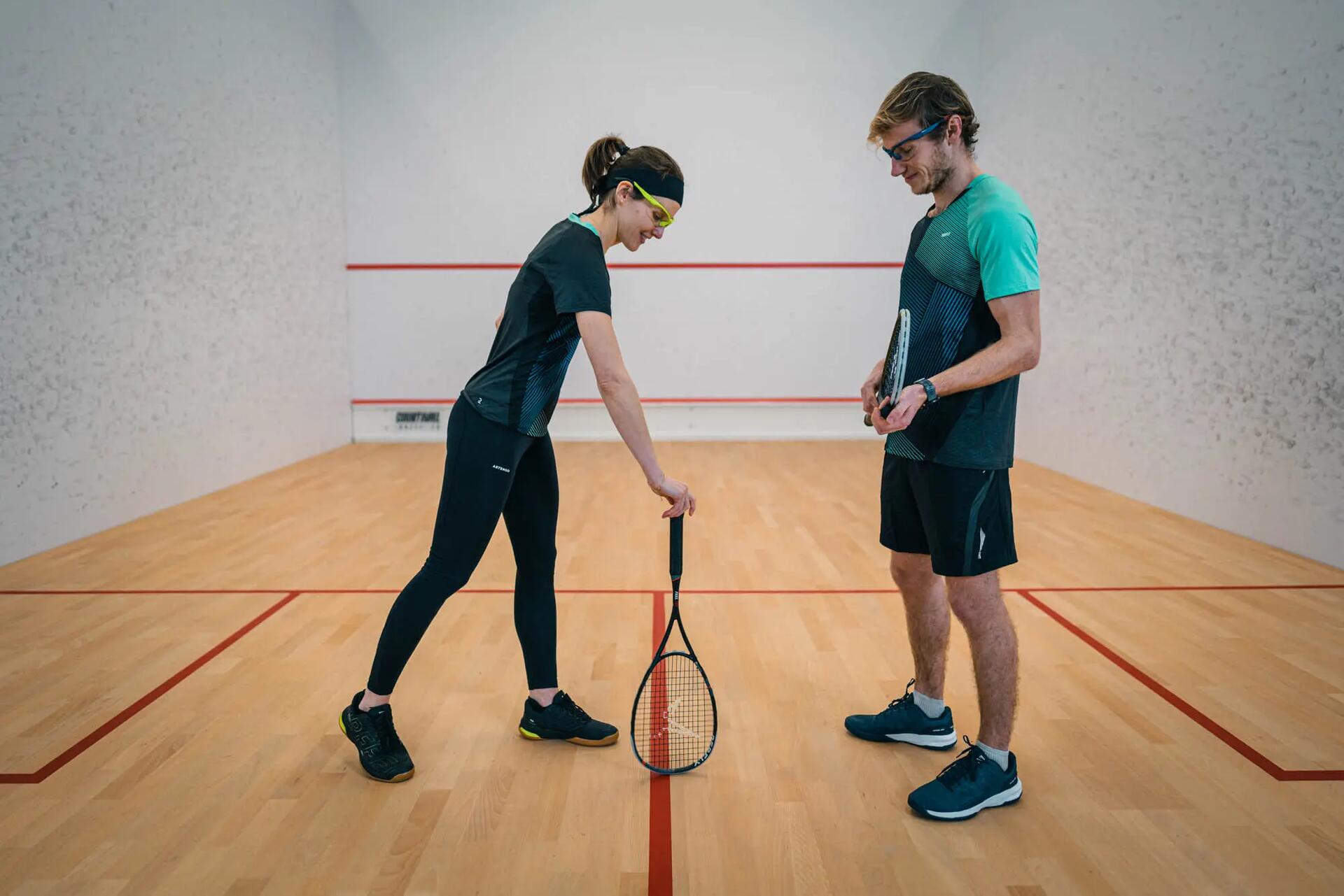 SQUASH: TOT CE TREBUIE SĂ ȘTII DESPRE UNUL DINTRE CELE MAI SĂNĂTOASE SPORTURI