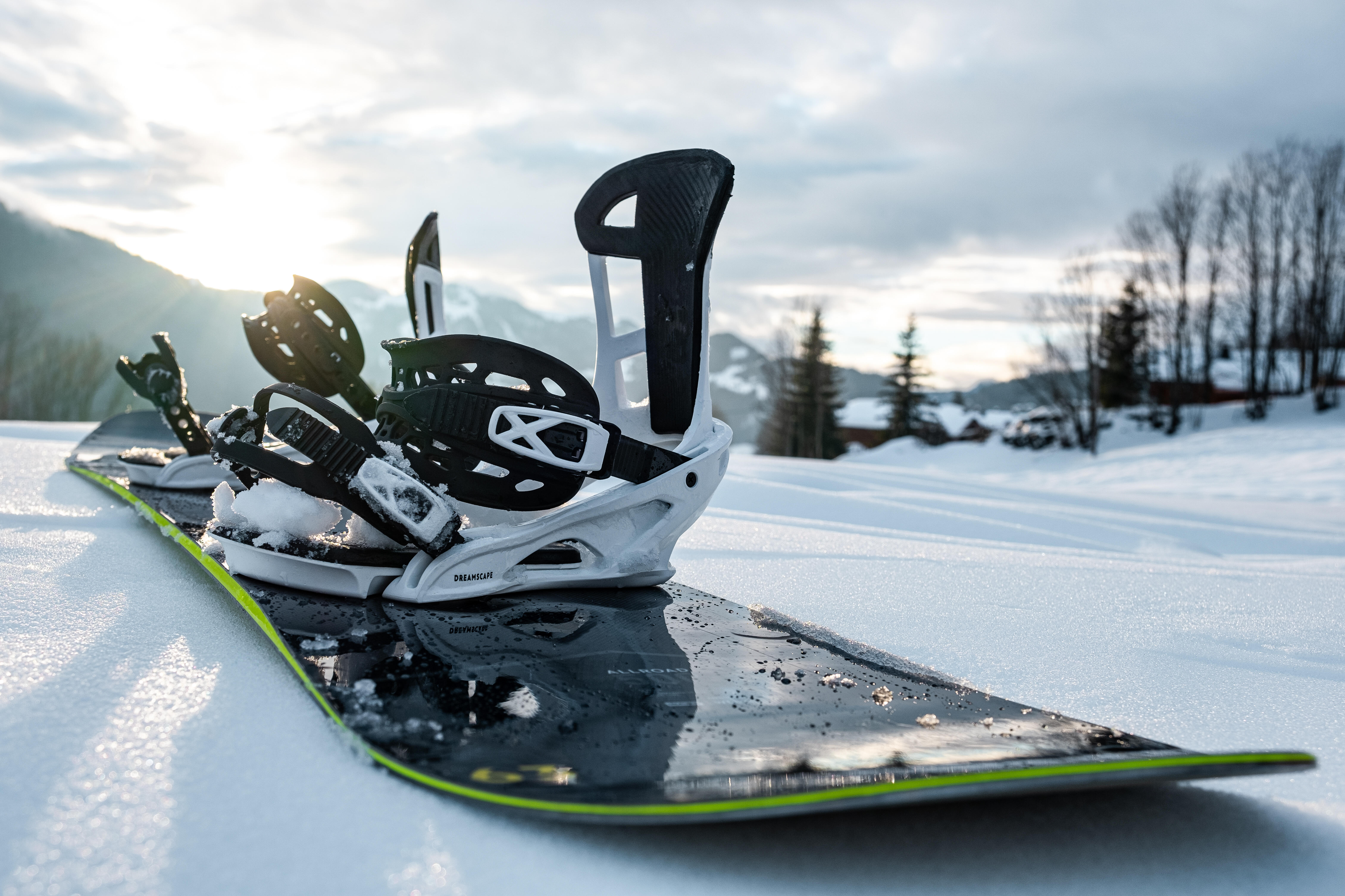 Men’s Snowboard Freestyle Bindings - SNB 500 White - DREAMSCAPE