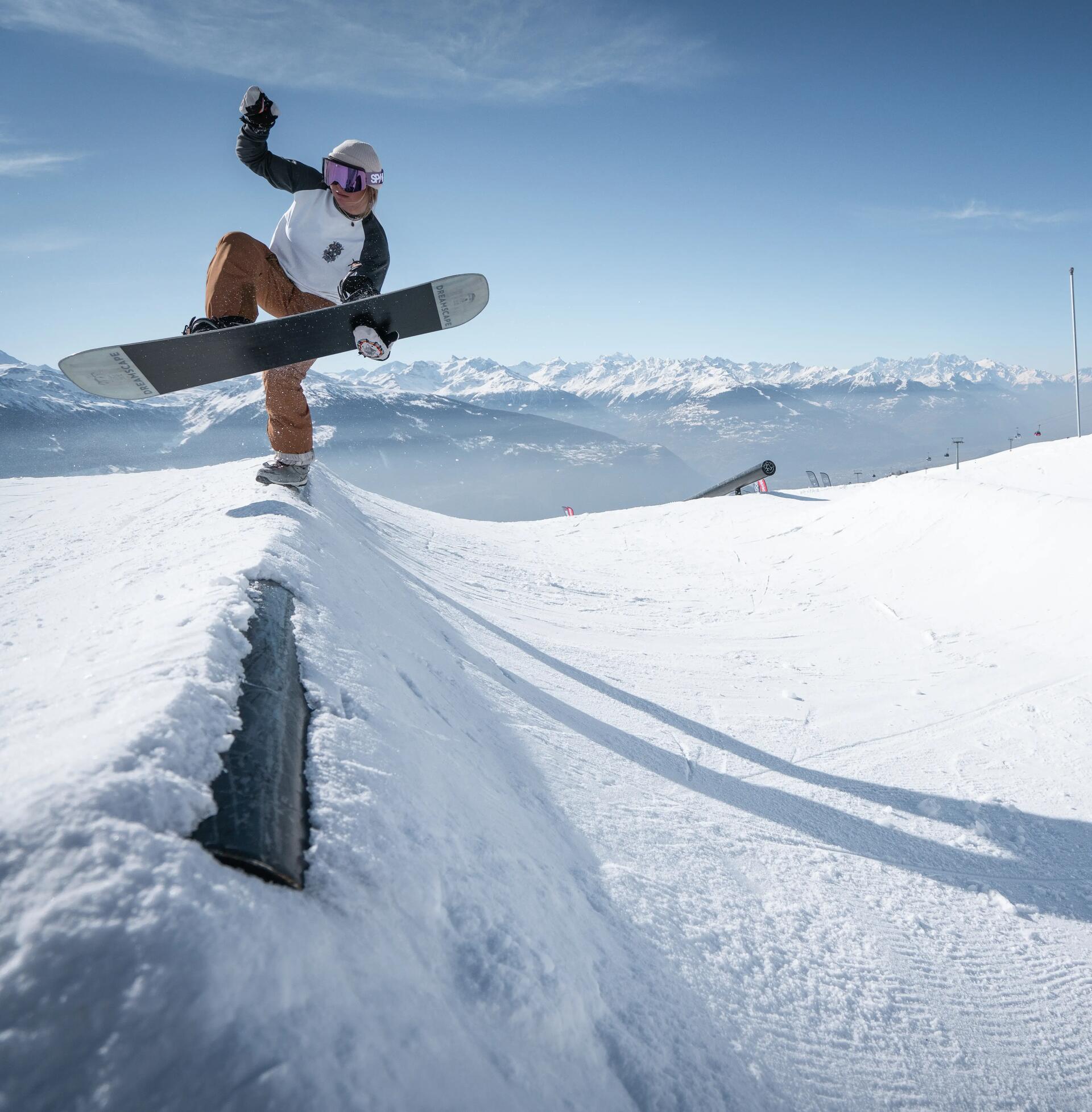 Freestyle Snowboarden und Skifahren: Erfahre hier, wie dir der Einstieg am besten gelingt!