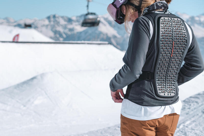 Hoe kies ik een rugbeschermer voor snowboarden en skiën?