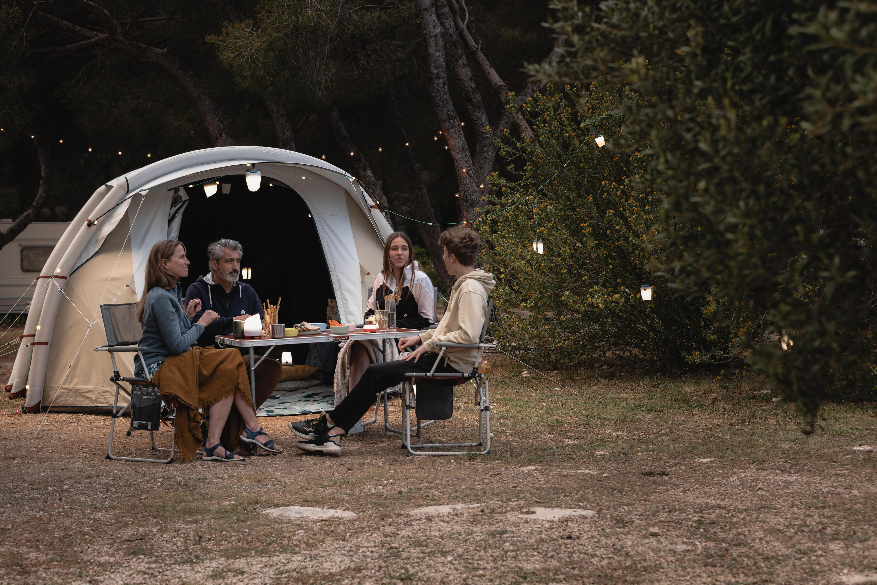 Tente de camping gonflable 4 personnes, Air Seconds Fresh & Black 23/24