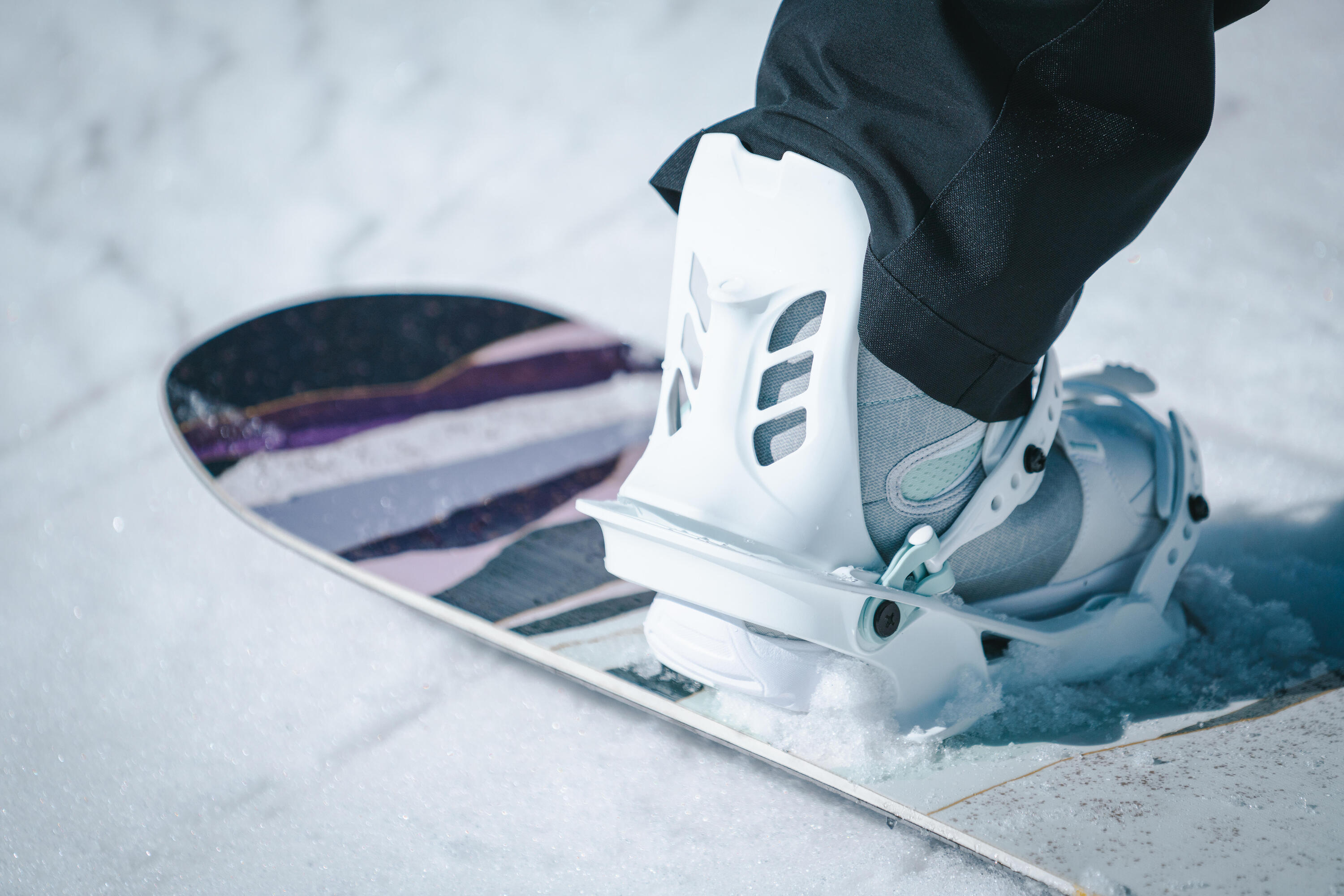 Women's On/Off Piste Snowboard Bindings - SNB 100 White 3/12