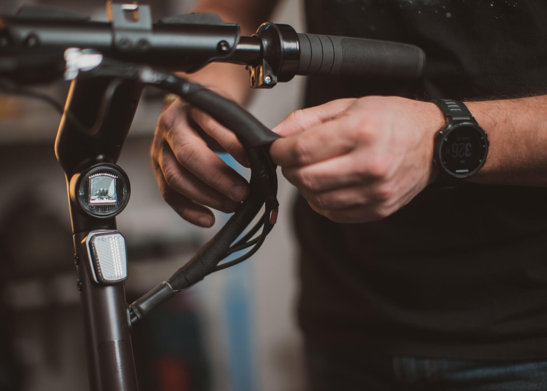 Comment Reinitialiser Schema Ecran Verrouillage Takara Mid107 RÉPARER SA TROTTINETTE ÉLECTRIQUE : COMMENT REMPLACER LE MOTEUR ?