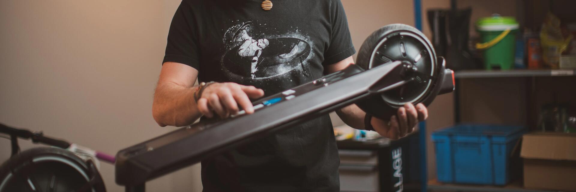 Replacing your e-scooter's battery