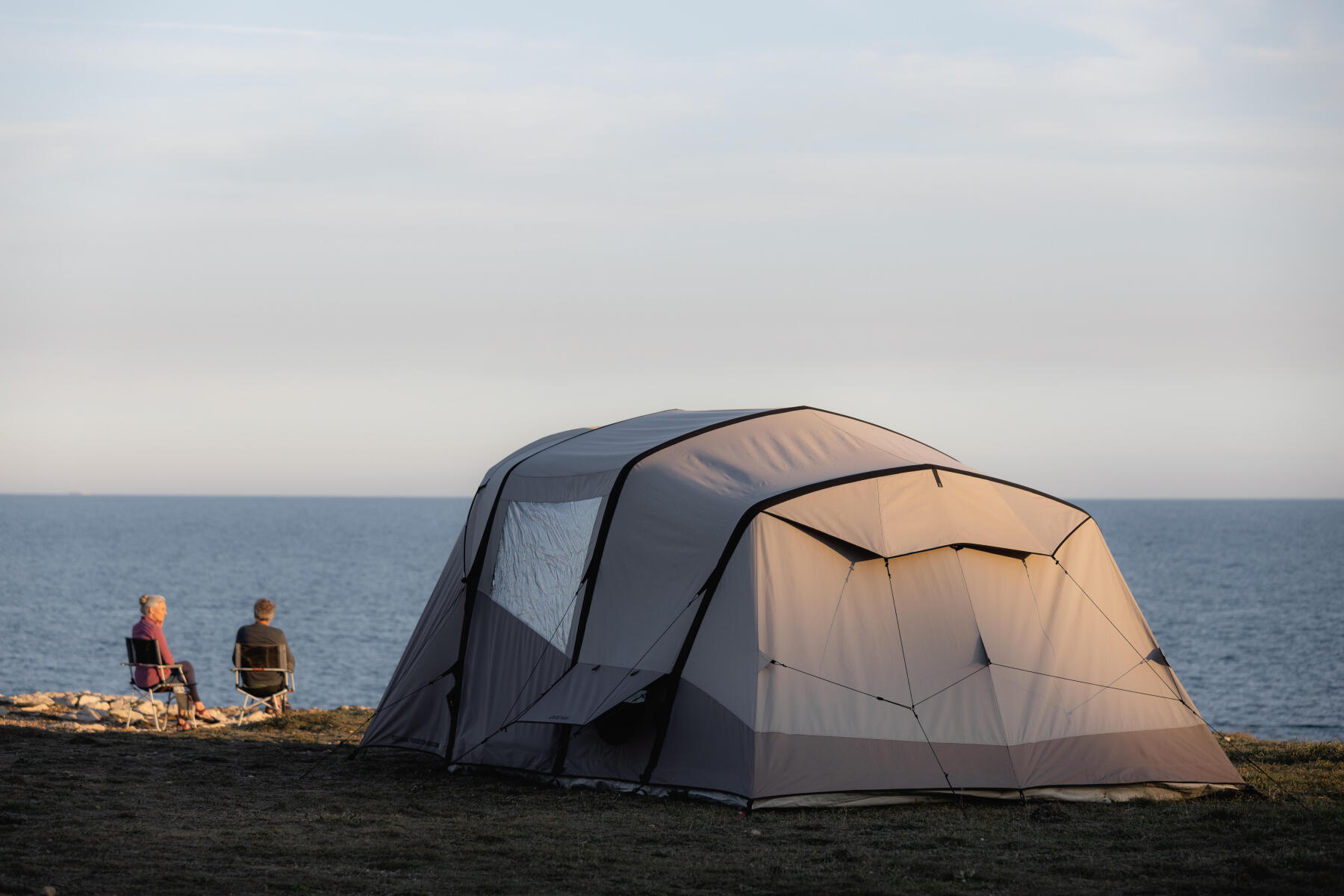 4 PERSON TENT