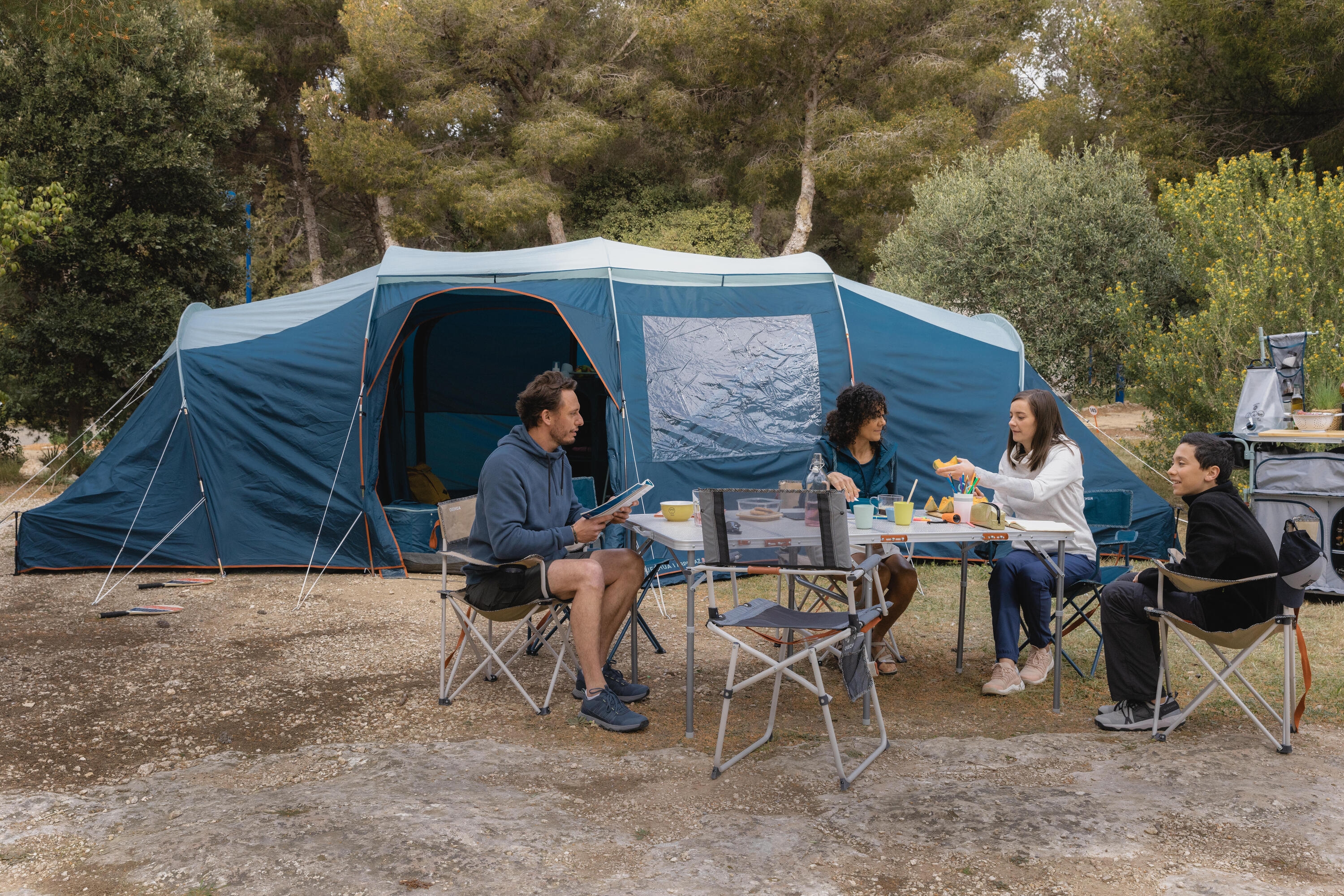 Tienda campaña familiar 8 personas Quechua Arpenaz 8.4 10/12