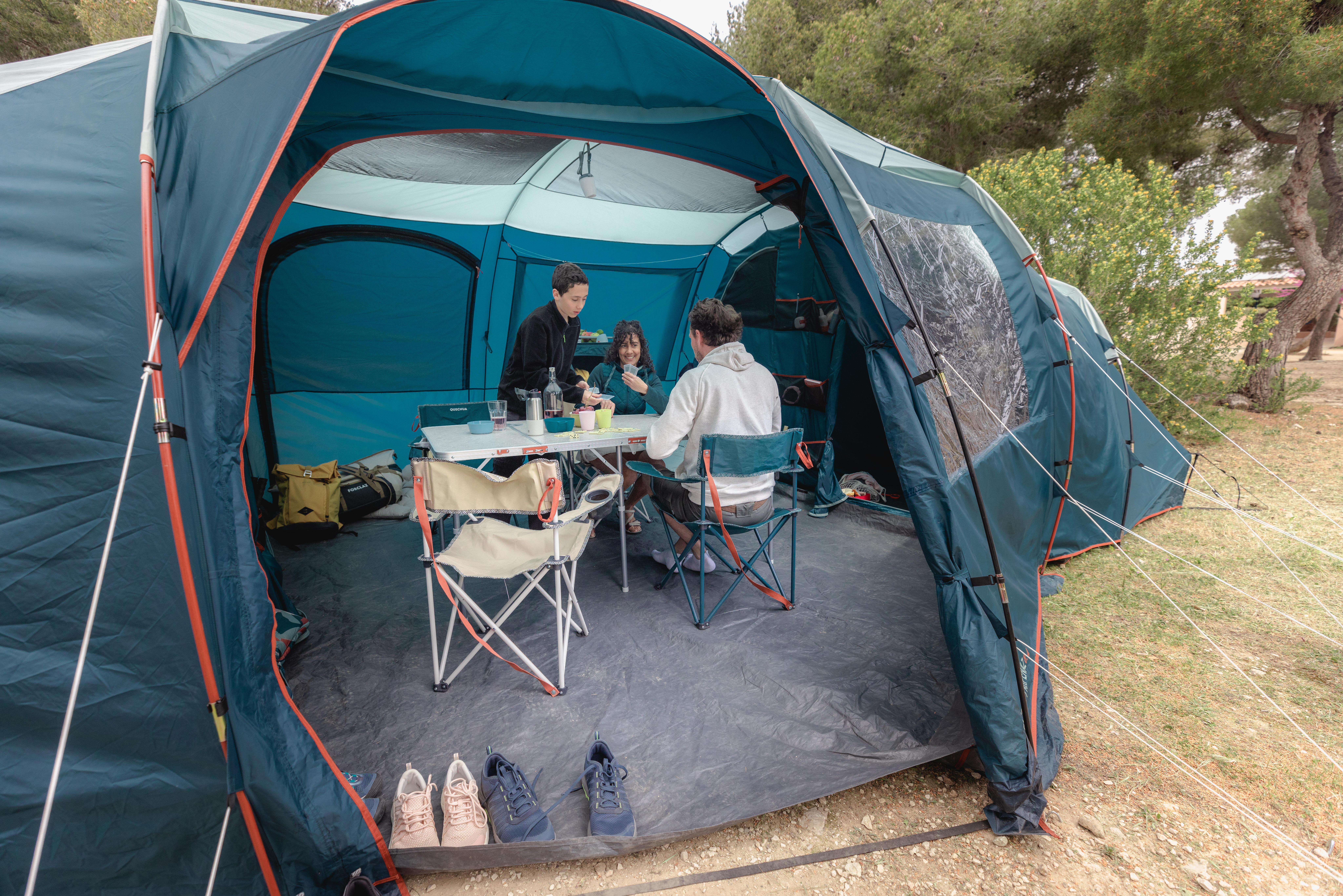 Koepeltent voor 8 personen Arpenaz 8.4 met 4 slaapruimtes | Decathlon