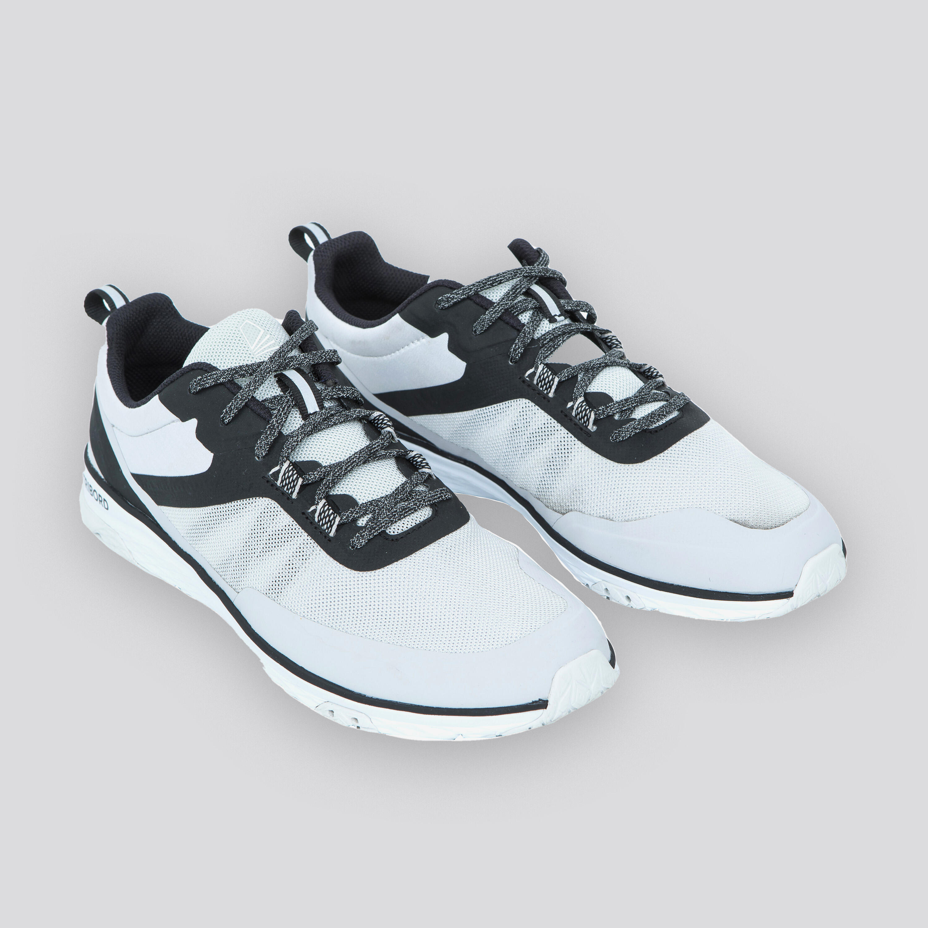 Decathlon shop sailing shoes