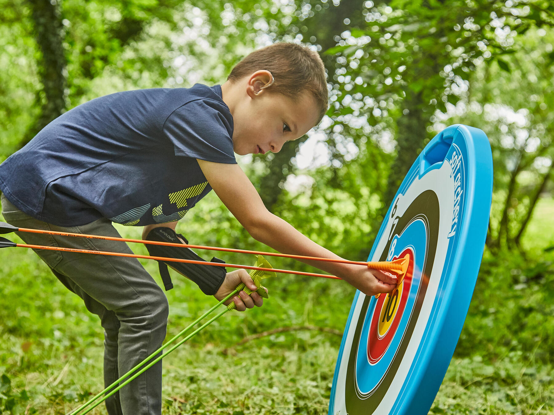 Arc pour enfants avec 3 flèches en mousse et 3 flèches à ventouse