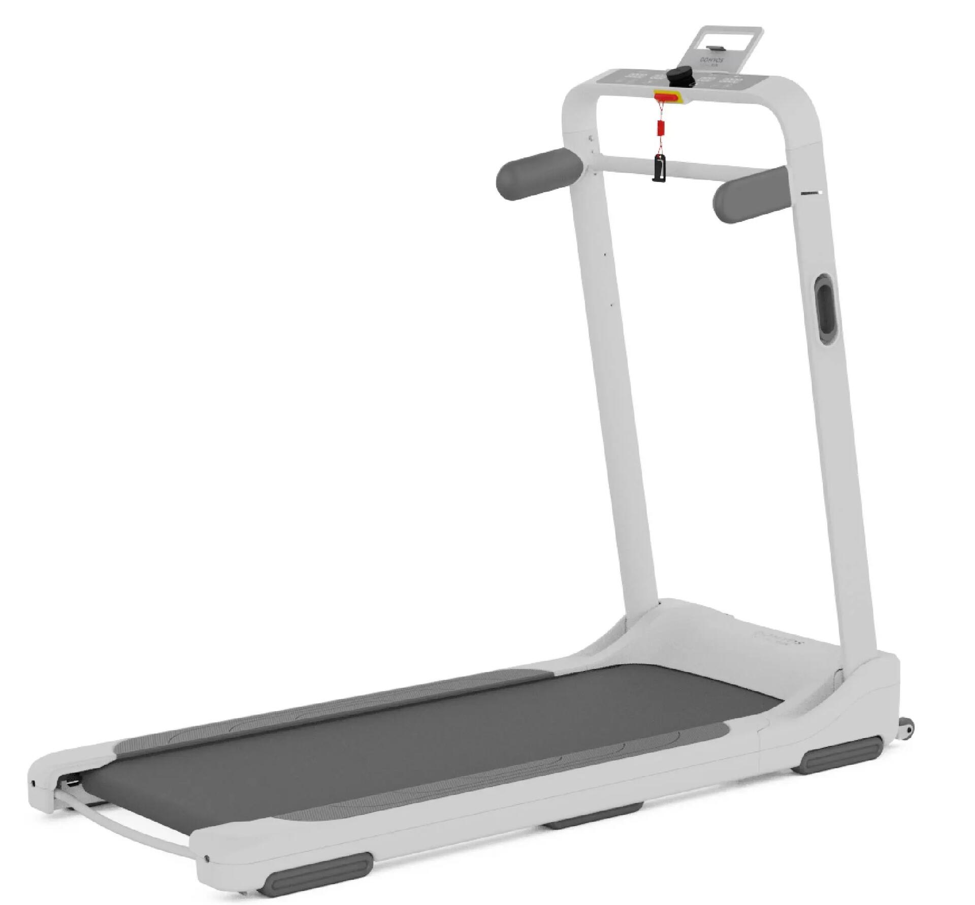 Decathlon self powered cross trainer with smooth pedalling and various functions and training programs