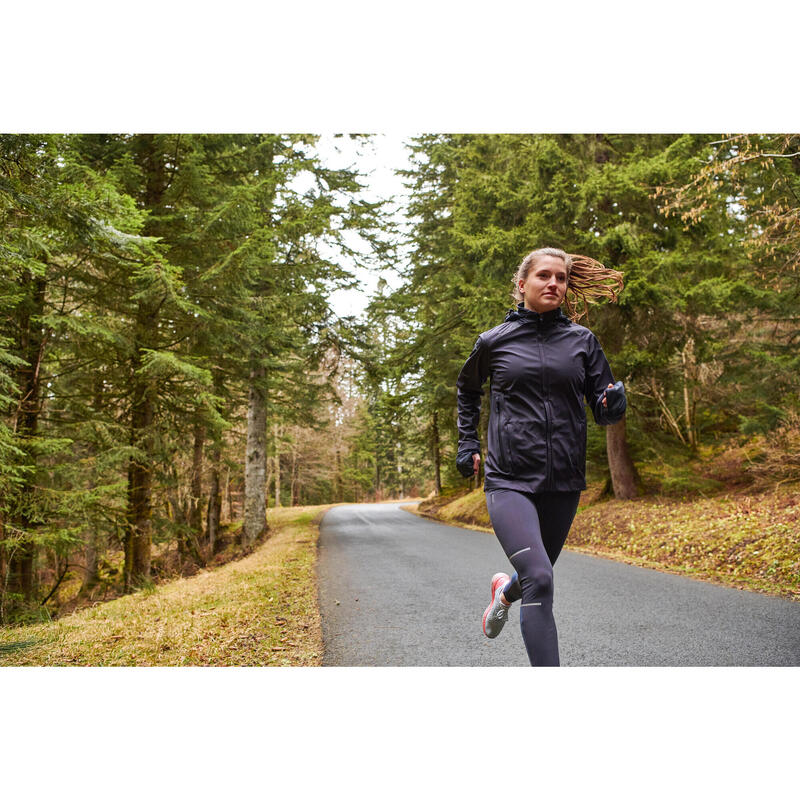 VESTE RUNNING HIVER FEMME DÉPERLANTE COUPE-VENT- KIPRUN WARM REGUL BLEU