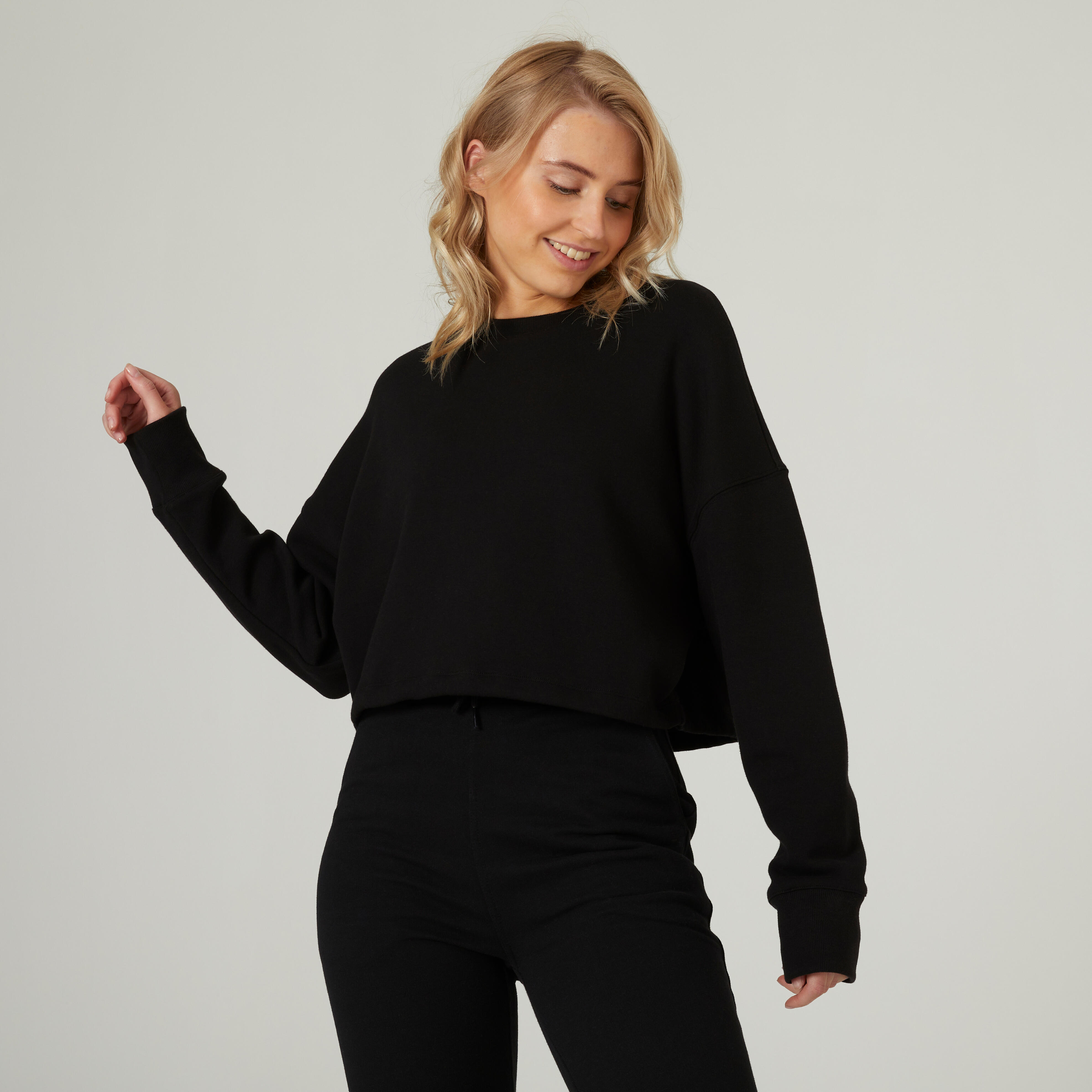 Women’s Cropped Fitness Sweatshirt - 520 Black - DOMYOS