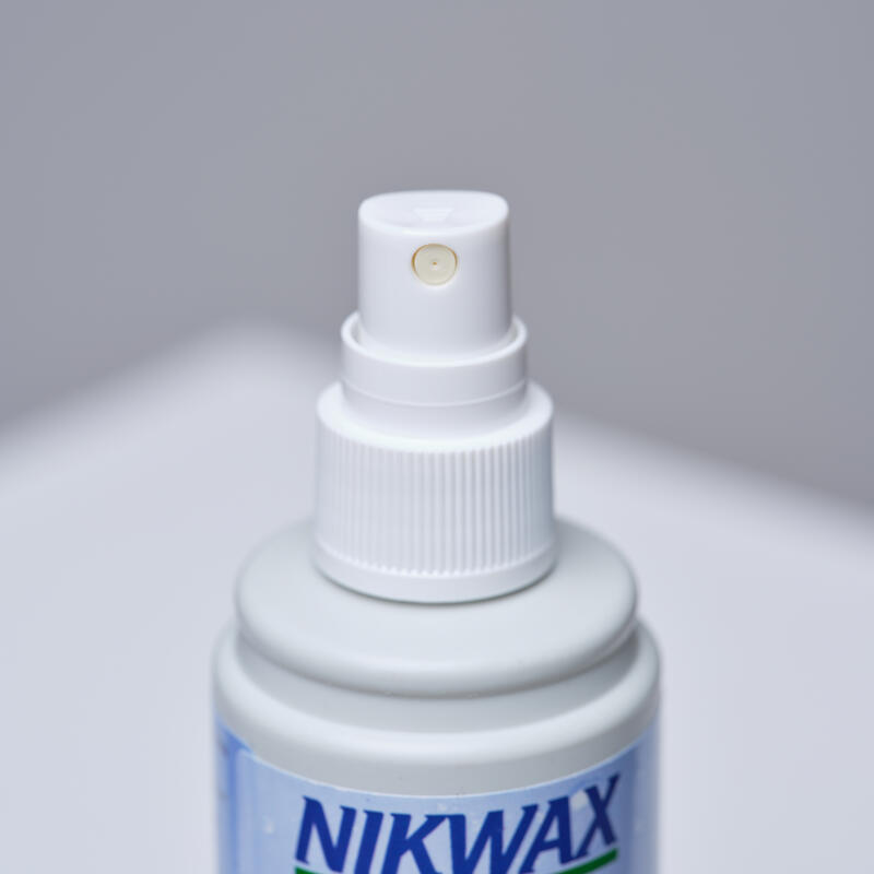 Spray imperméabilisant déperlant pour cuir et textile Nikwax