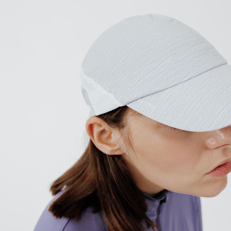 Gorra Running Hombre/Mujer Gris Claro Ajustable