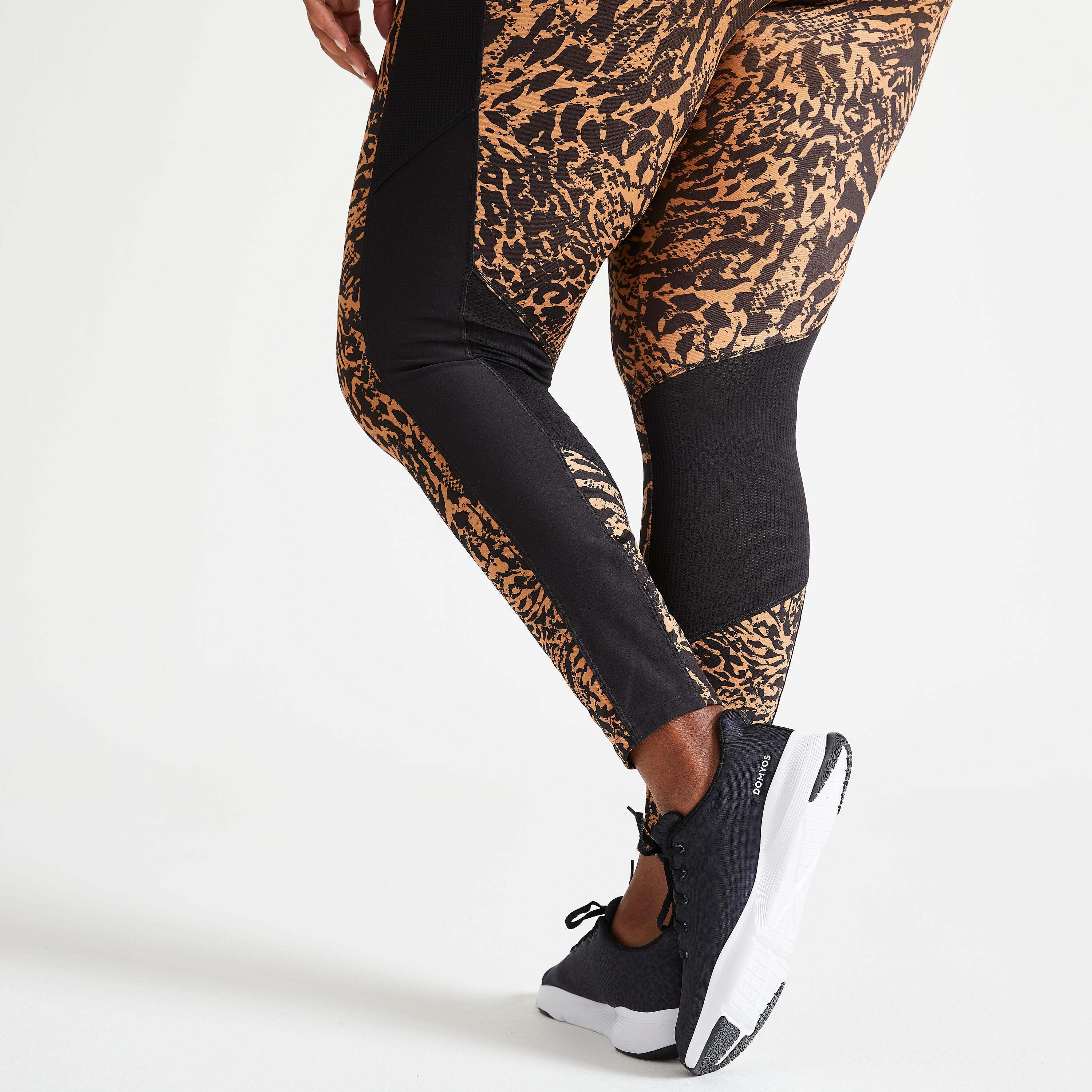 Women's plus size sports leggings with pocket, leopard print 5/5