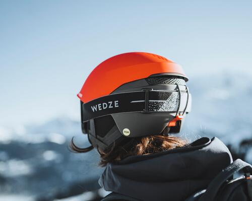 Die richtige Pflege von Skihelmen 