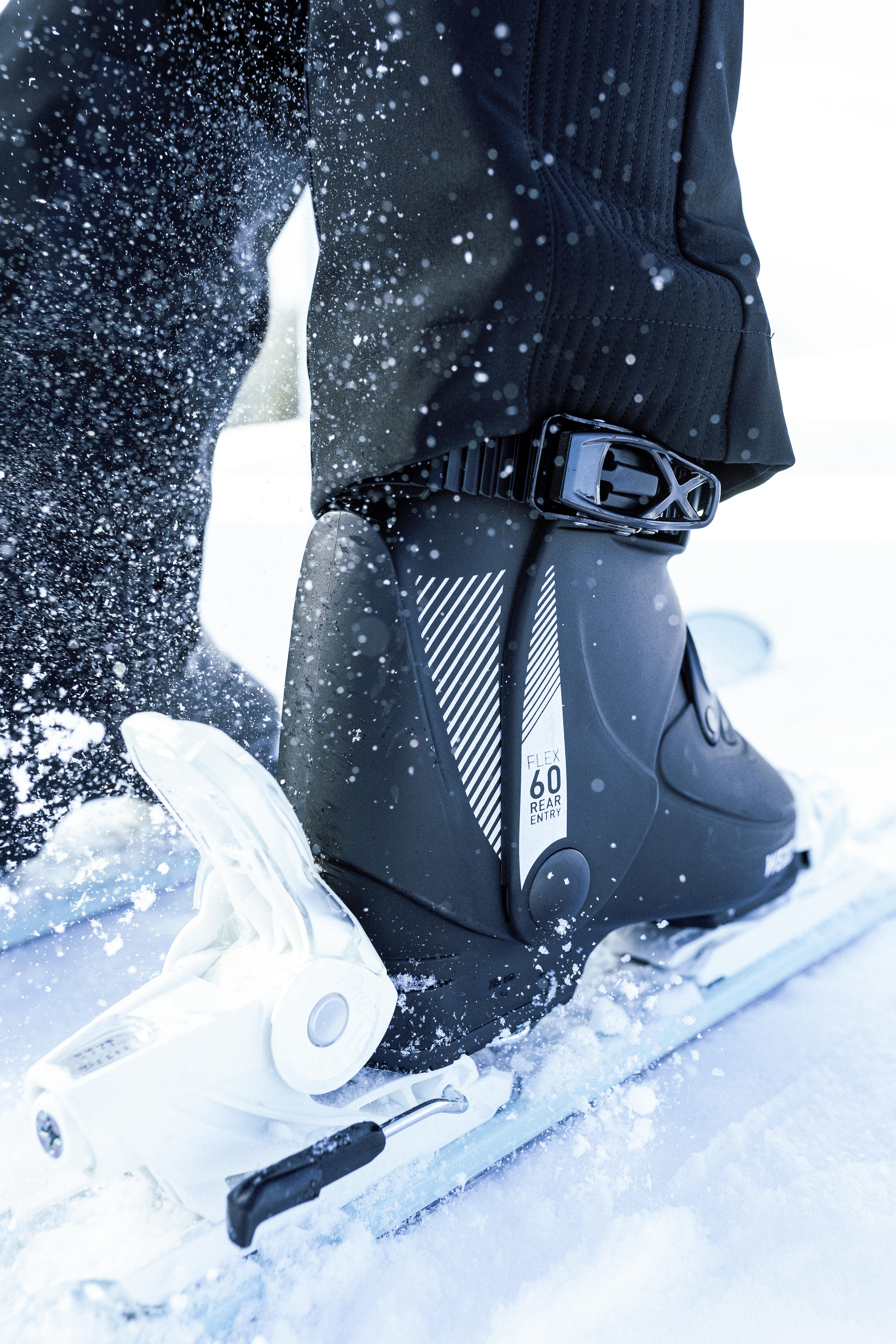 Men's Ski Boot - 100 Black - WEDZE