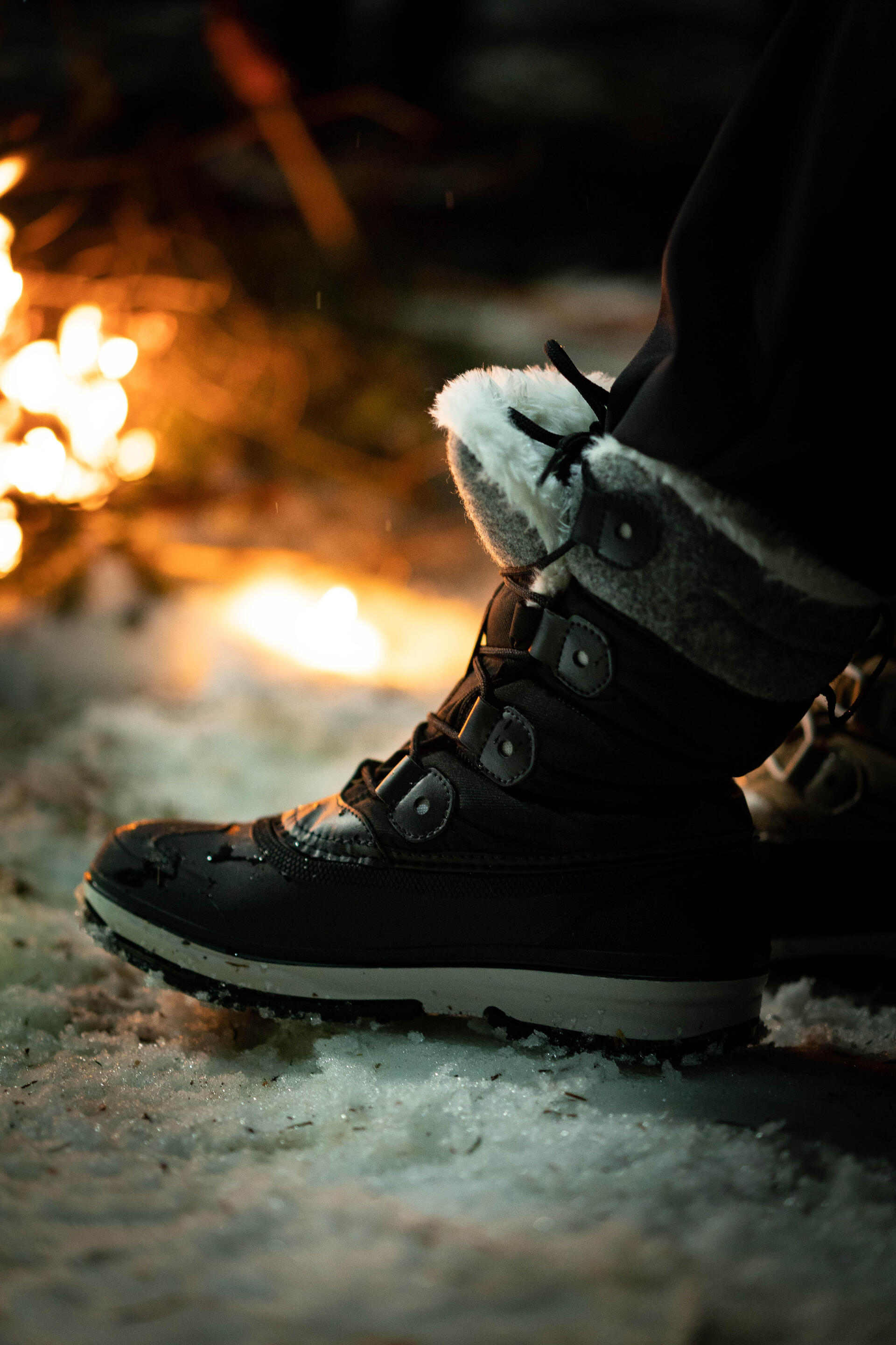 Women's warm and waterproof snow hiking boots NH500 Clog Black