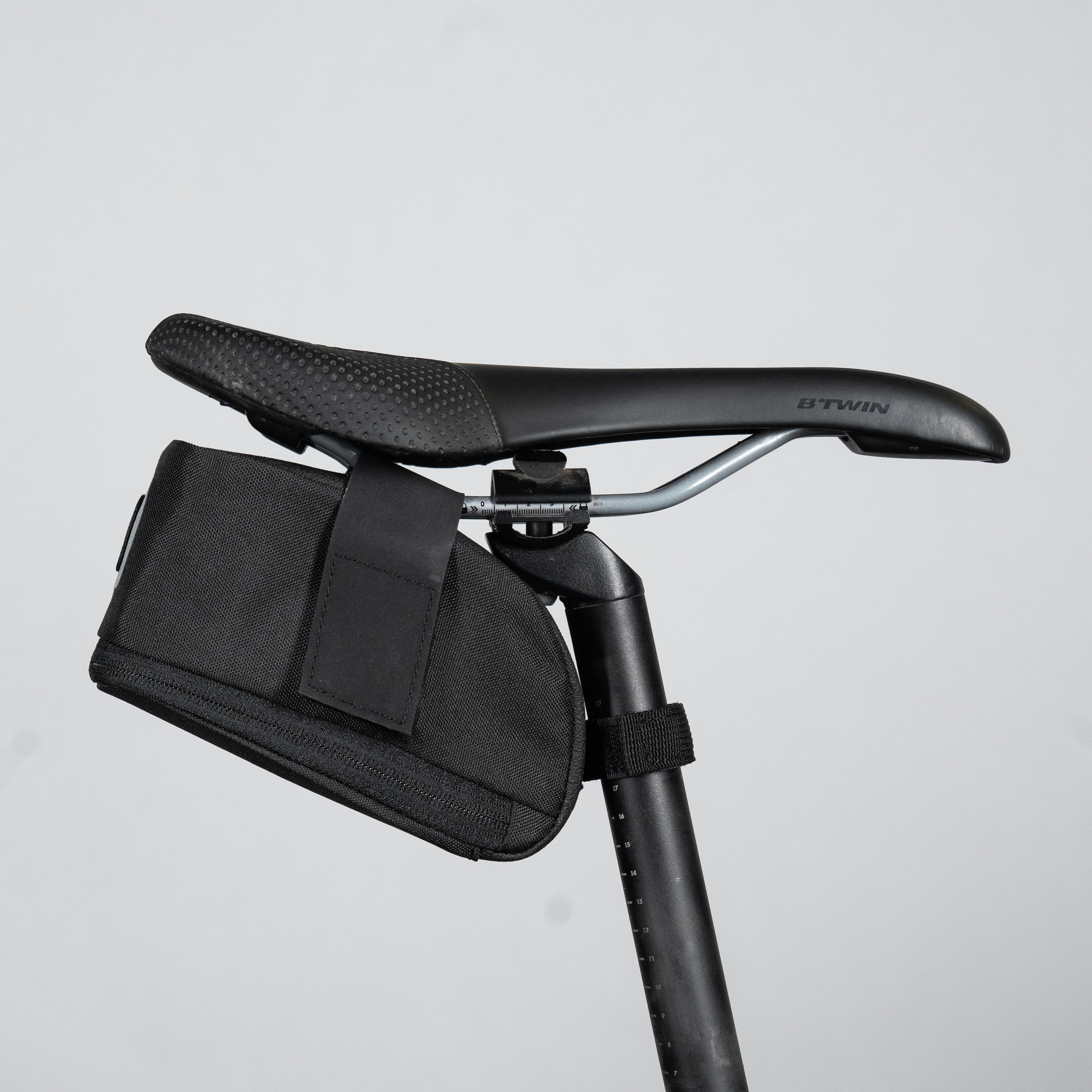 1L Saddle Bag Easy L Black