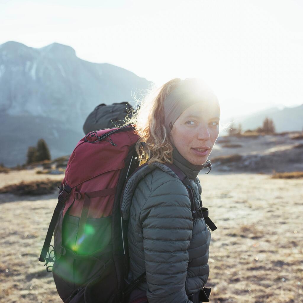 Γυναικείο σακίδιο πλάτης για Trekking 50 L MT100 Easyfit