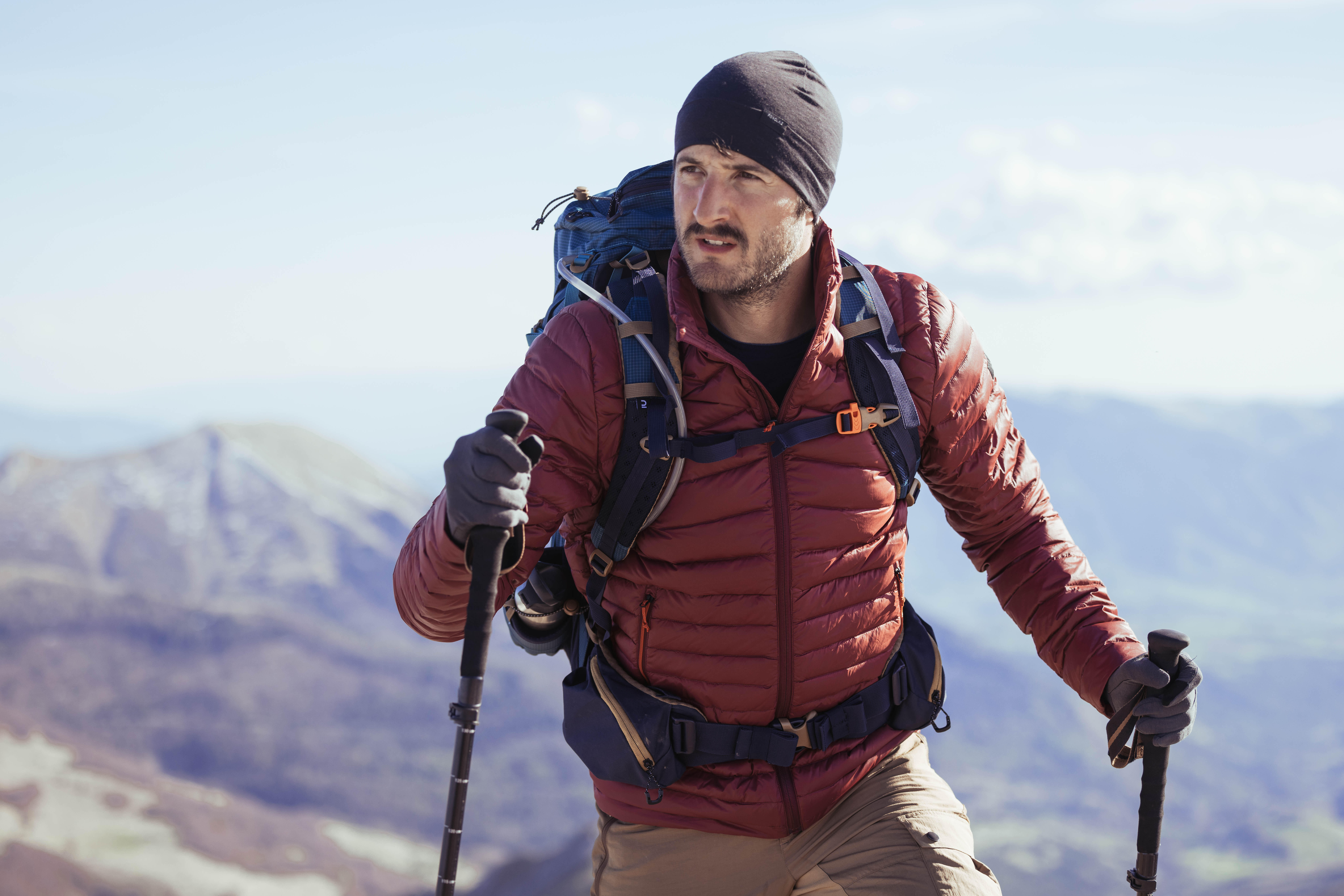 Men's mountain trekking down jacket - MT100 -5°C