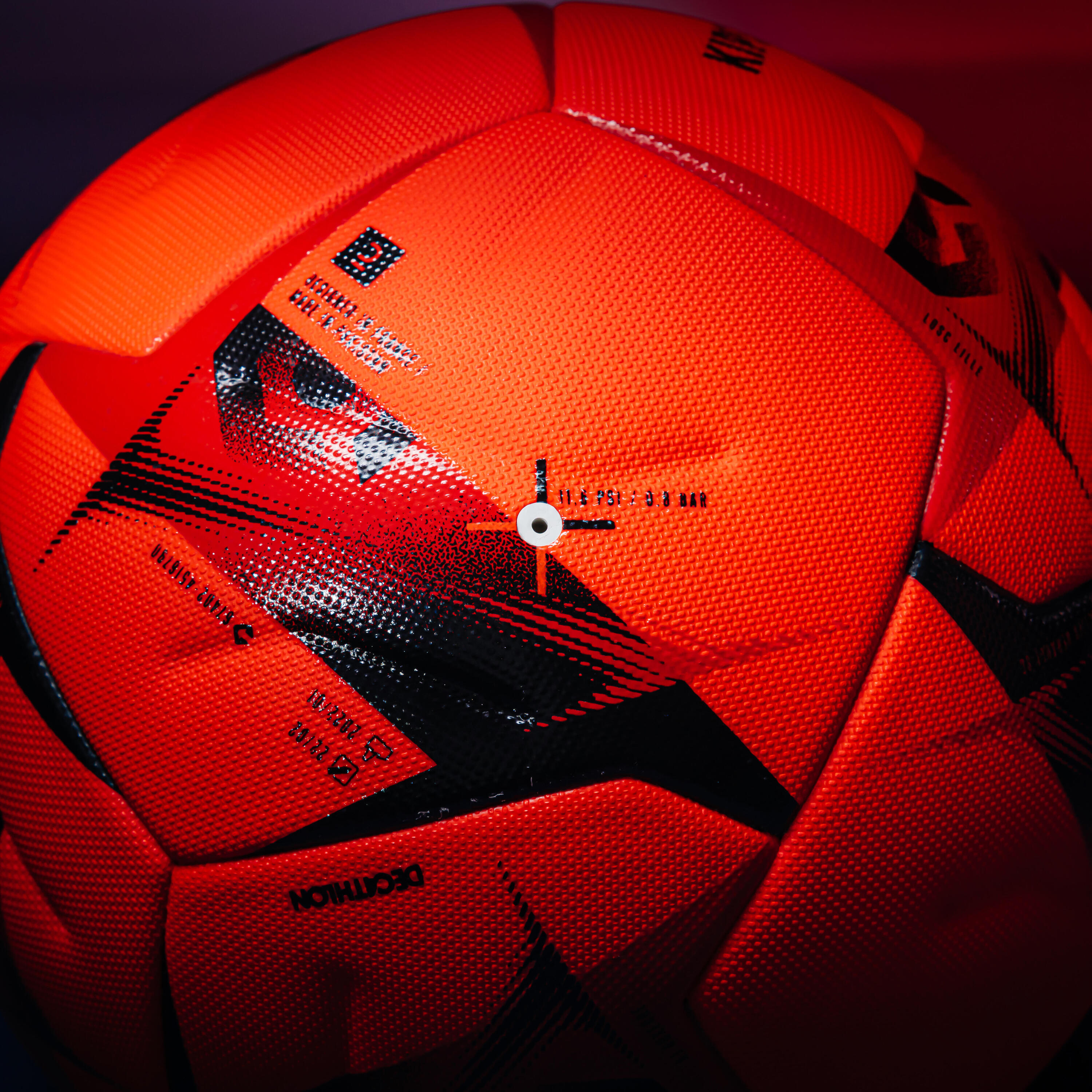 Uber Eats Ligue 1 Official Winter Match Ball 2022 12/12