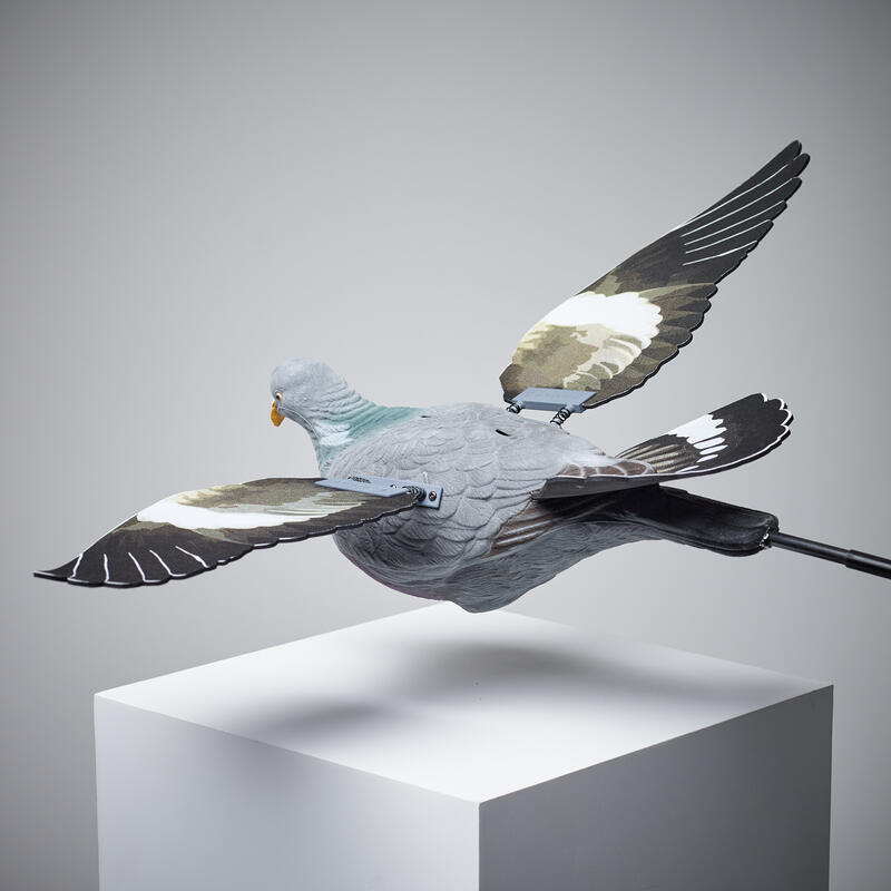 Balabán holuba s pohyblivými křídly 920