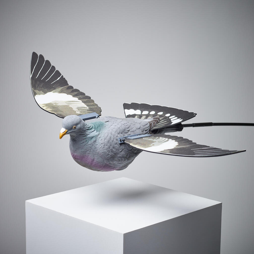 FLYING GAME BIRD DECOY 920 WITH FLAPPING WINGS