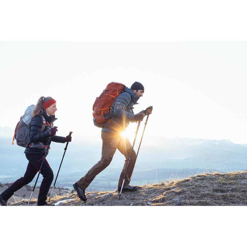 Pánská turistická péřová bunda MT 500