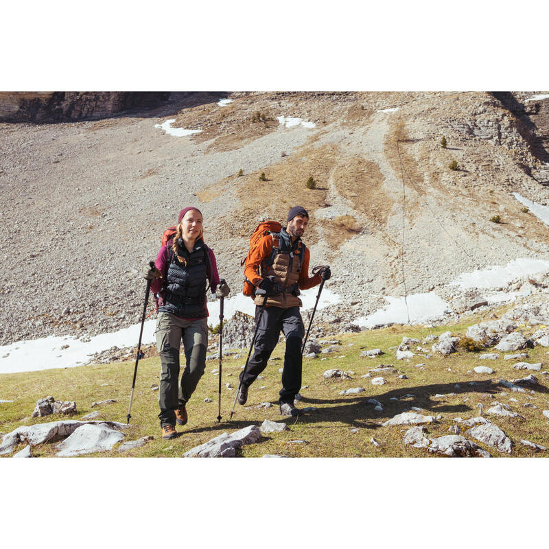 Chaleco acolchado de montaña y trekking de plumón Mujer Quechua MT500